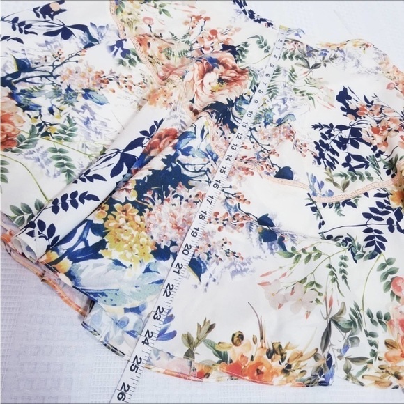 Ranna Gill Floral Blooms Jardin Asymmetrical Skirt, Size 4 - Picture 12 of 13